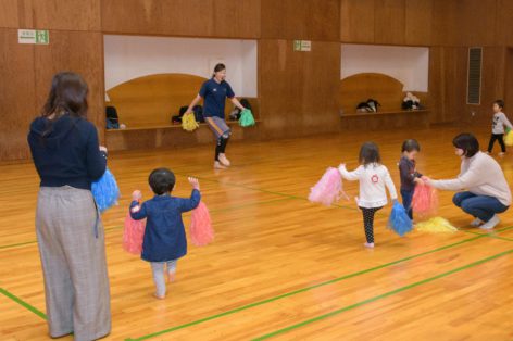 親子英語でリトミック（未就園児クラス）